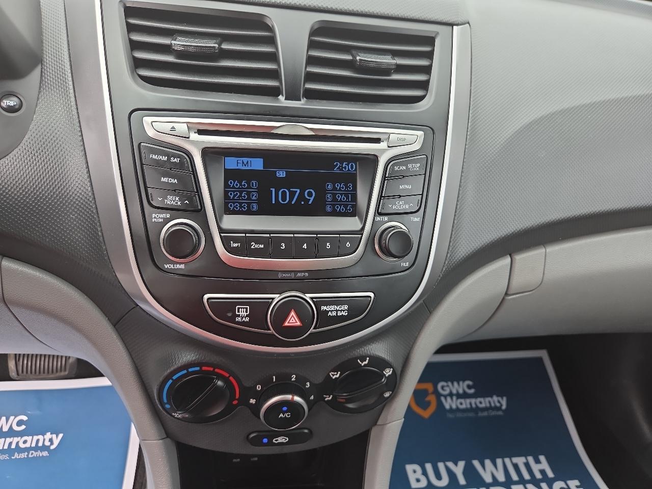 Hyundai Accent GLS 4-Door 6A 2015
