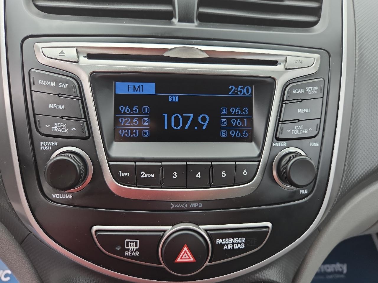 Hyundai Accent GLS 4-Door 6A 2015