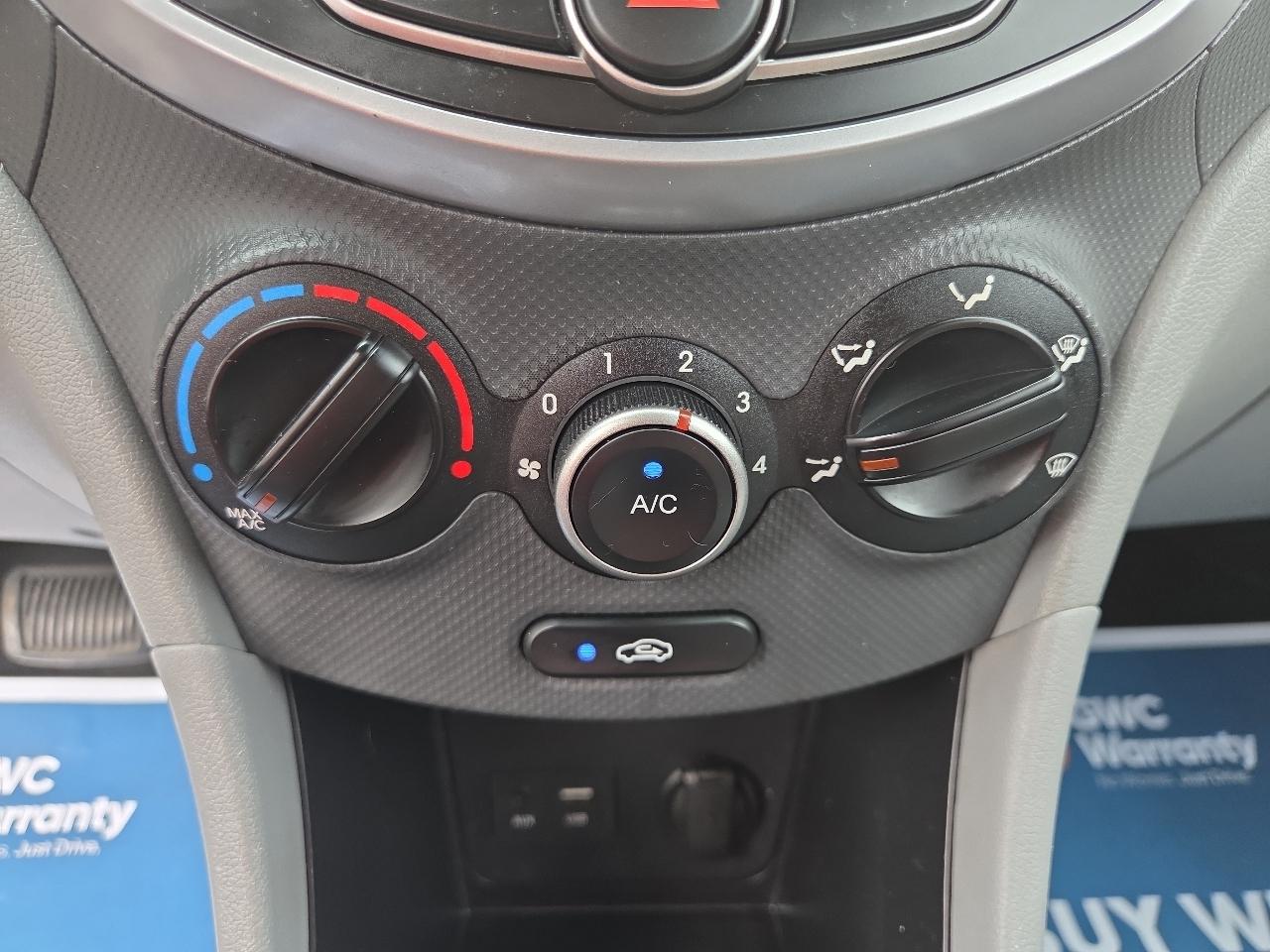 Hyundai Accent GLS 4-Door 6A 2015