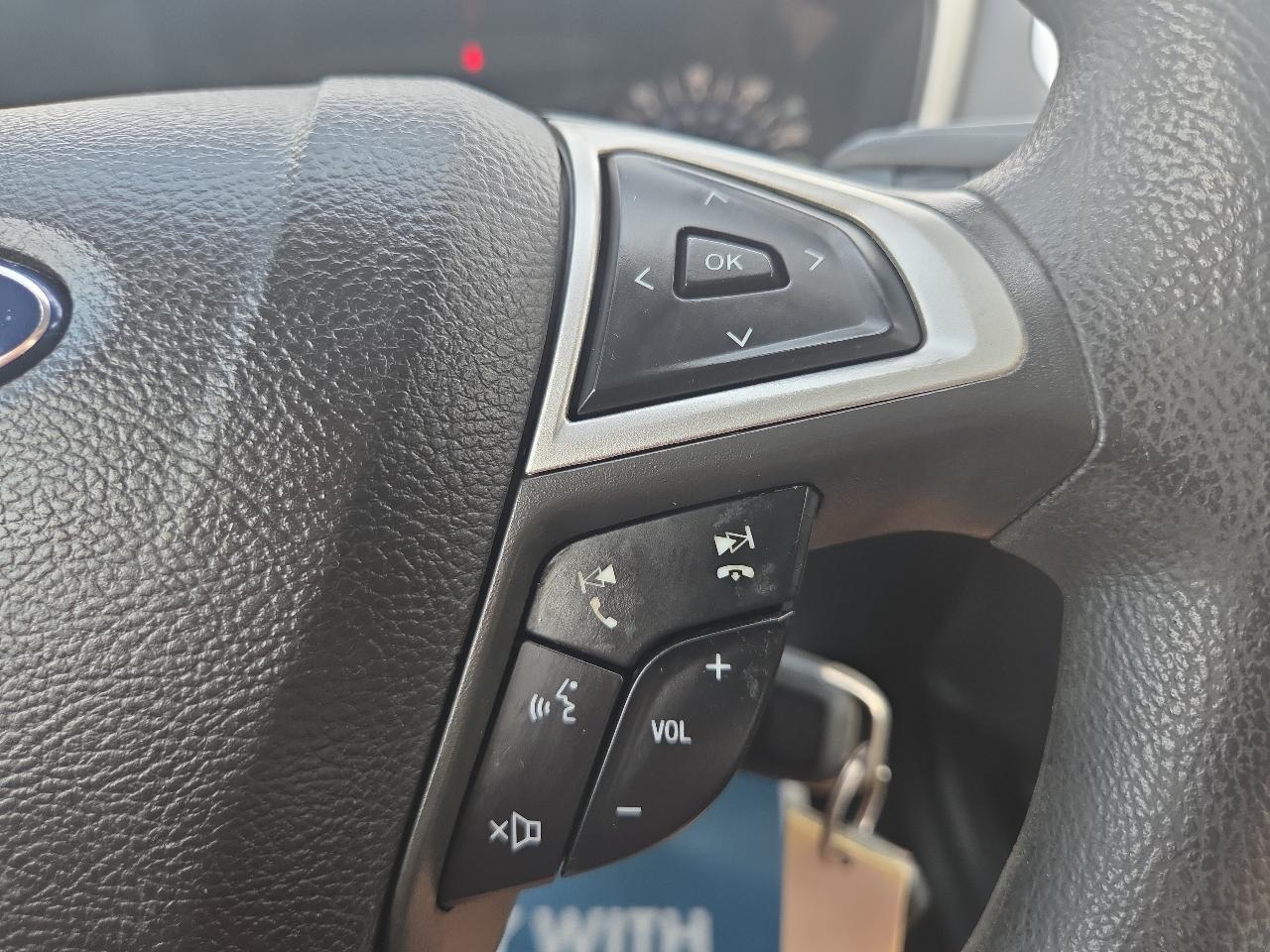 Ford Fusion S 2015