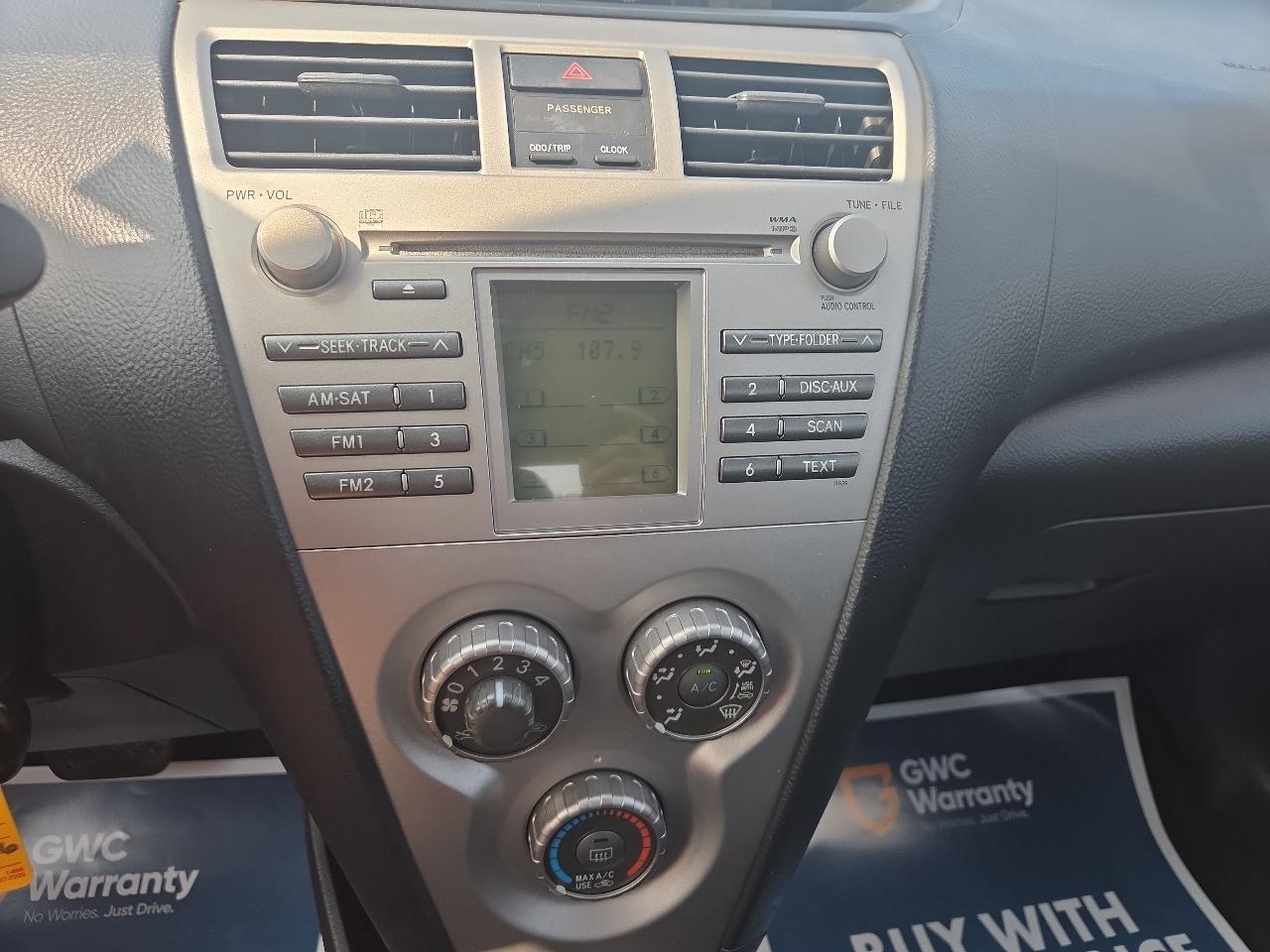 Toyota Yaris Sedan 4-Speed AT 2009