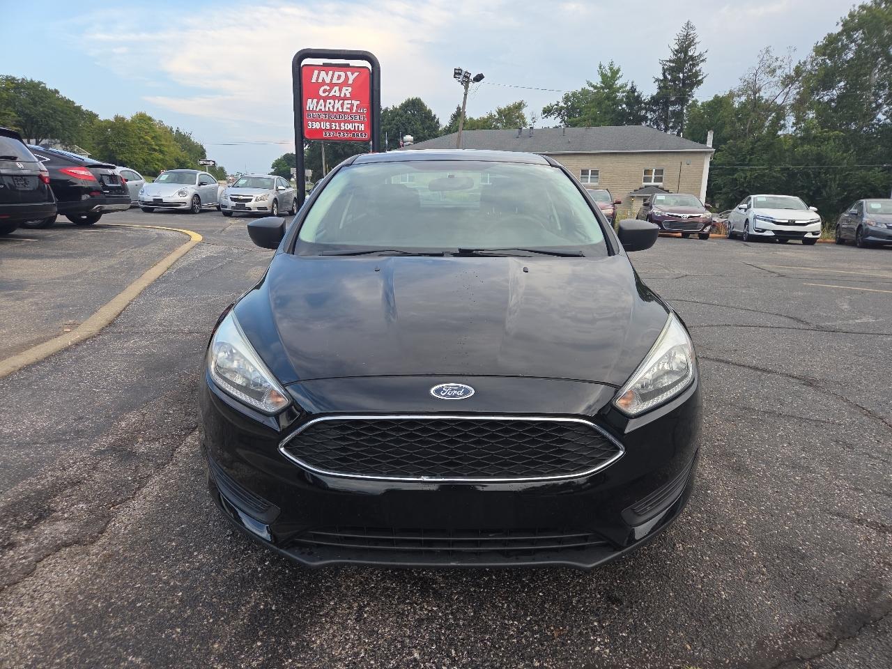 Ford Focus S Sedan 2016