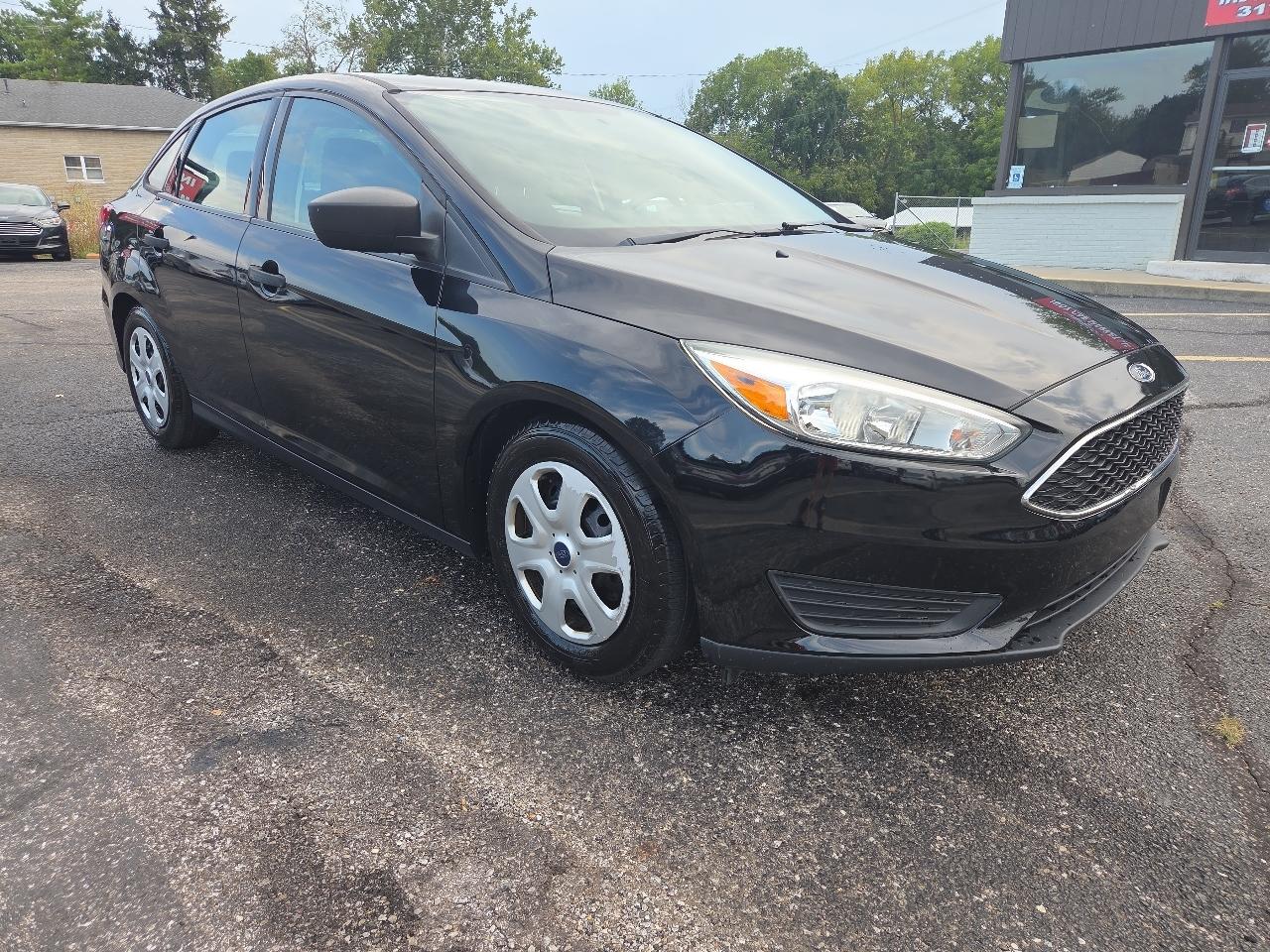 Ford Focus S Sedan 2016