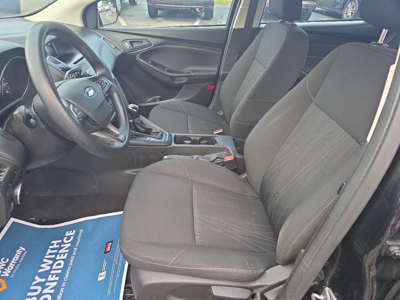Ford Focus S Sedan 2016