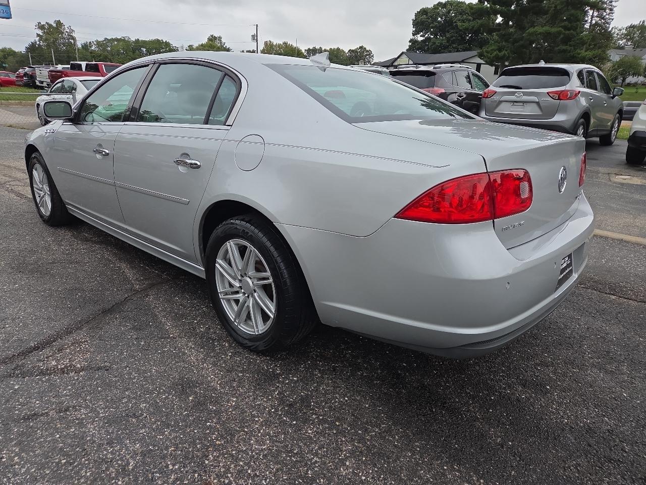 Buick Lucerne CXL Premium 2011