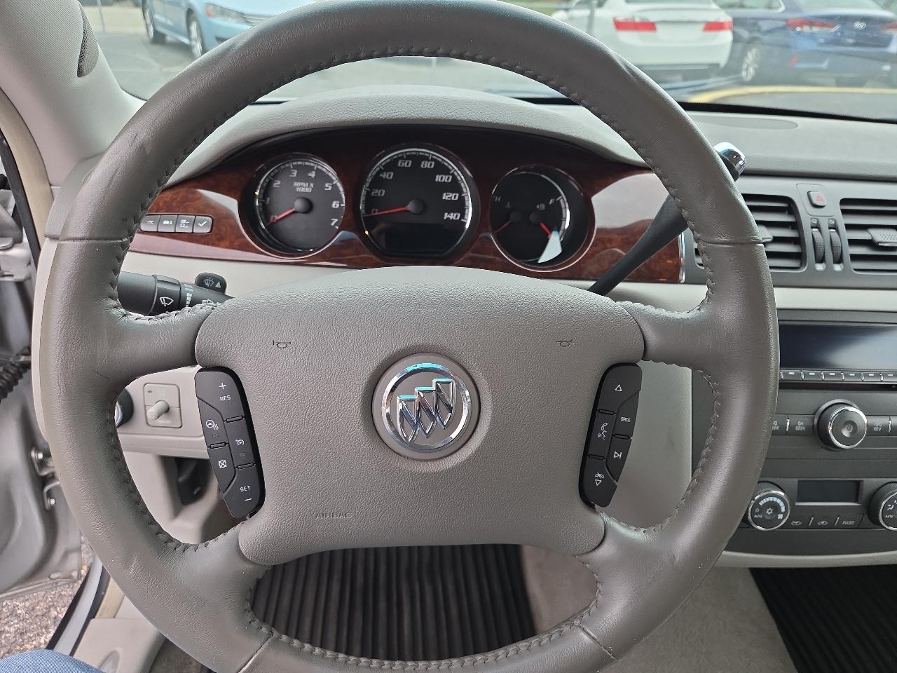 Buick Lucerne CXL Premium 2011