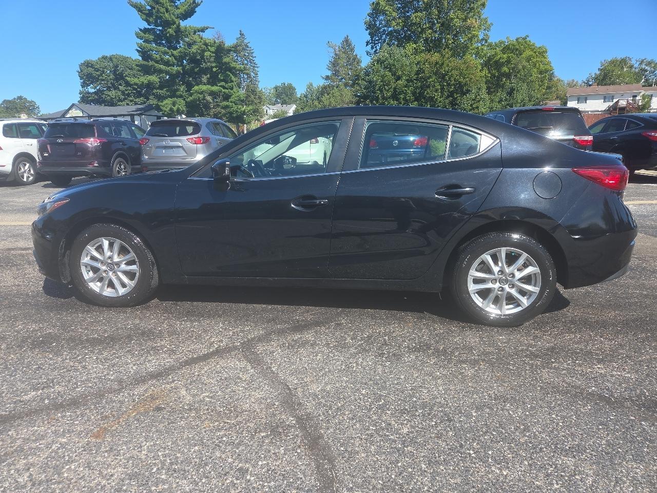 Mazda MAZDA3 i Touring AT 4-Door 2014
