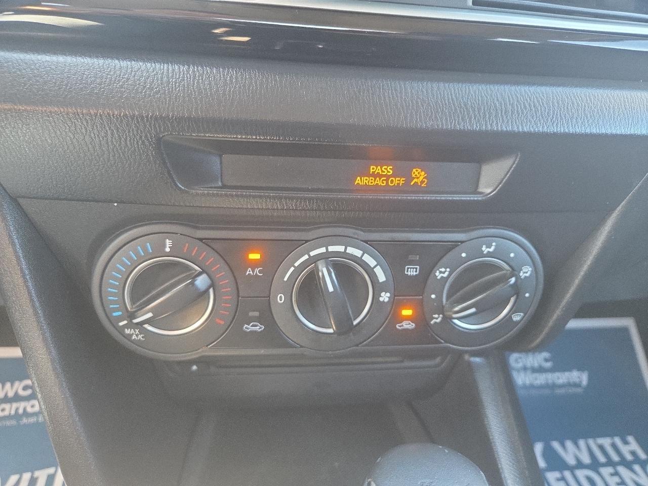 Mazda MAZDA3 i Touring AT 4-Door 2014