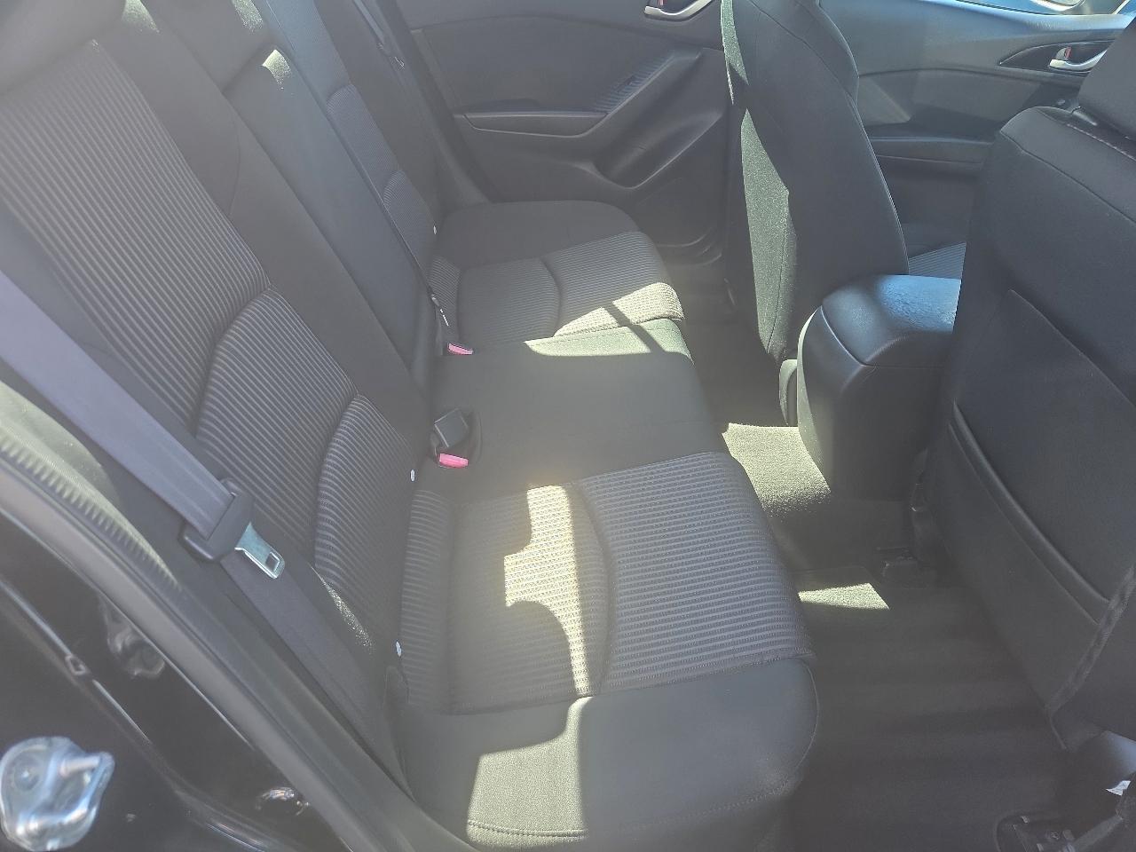 Mazda MAZDA3 i Touring AT 4-Door 2014
