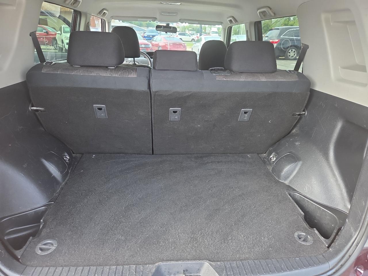 Scion xB 5-Door Wagon 4-Spd AT 2014