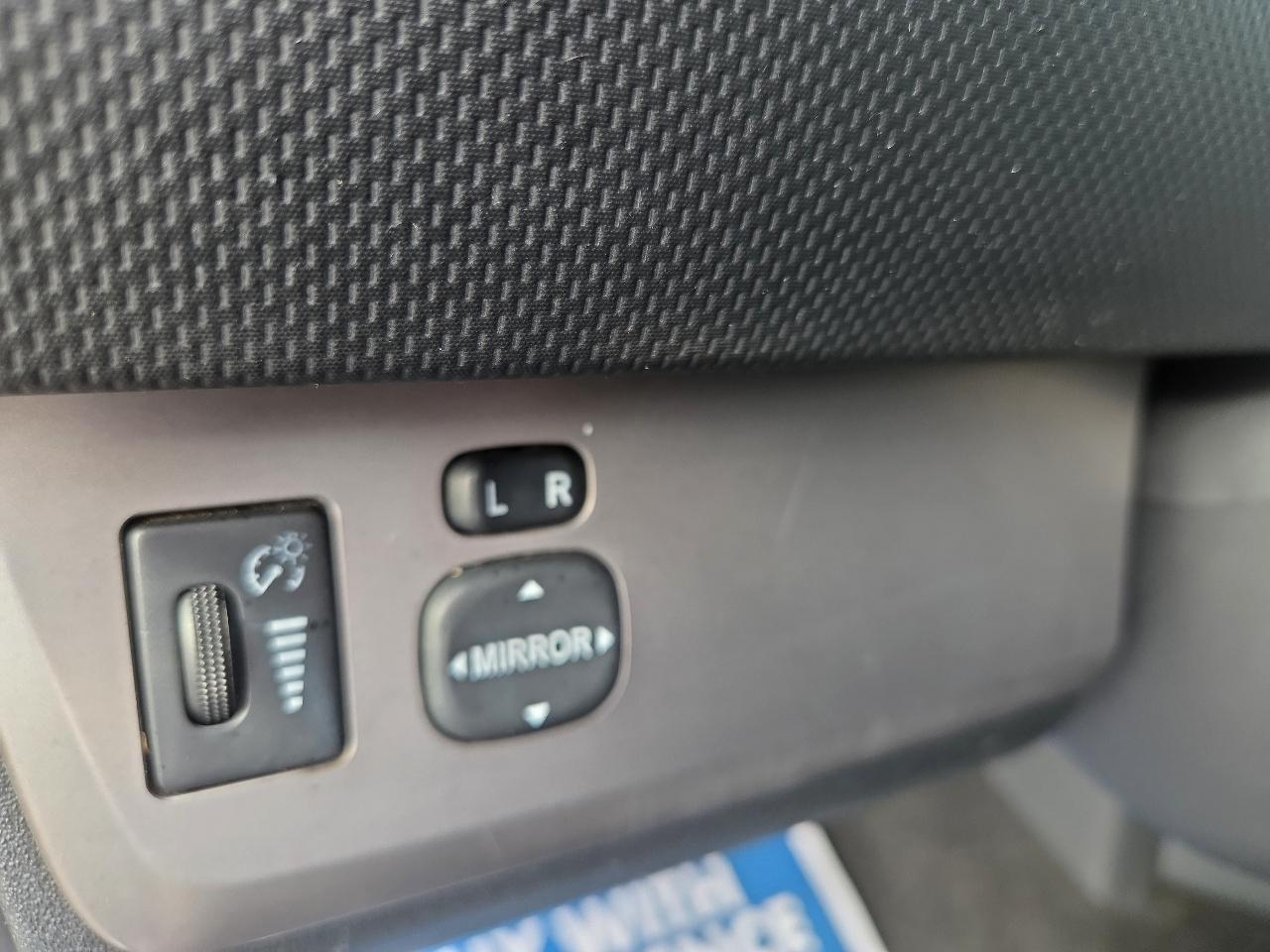 Scion xB 5-Door Wagon 4-Spd AT 2014