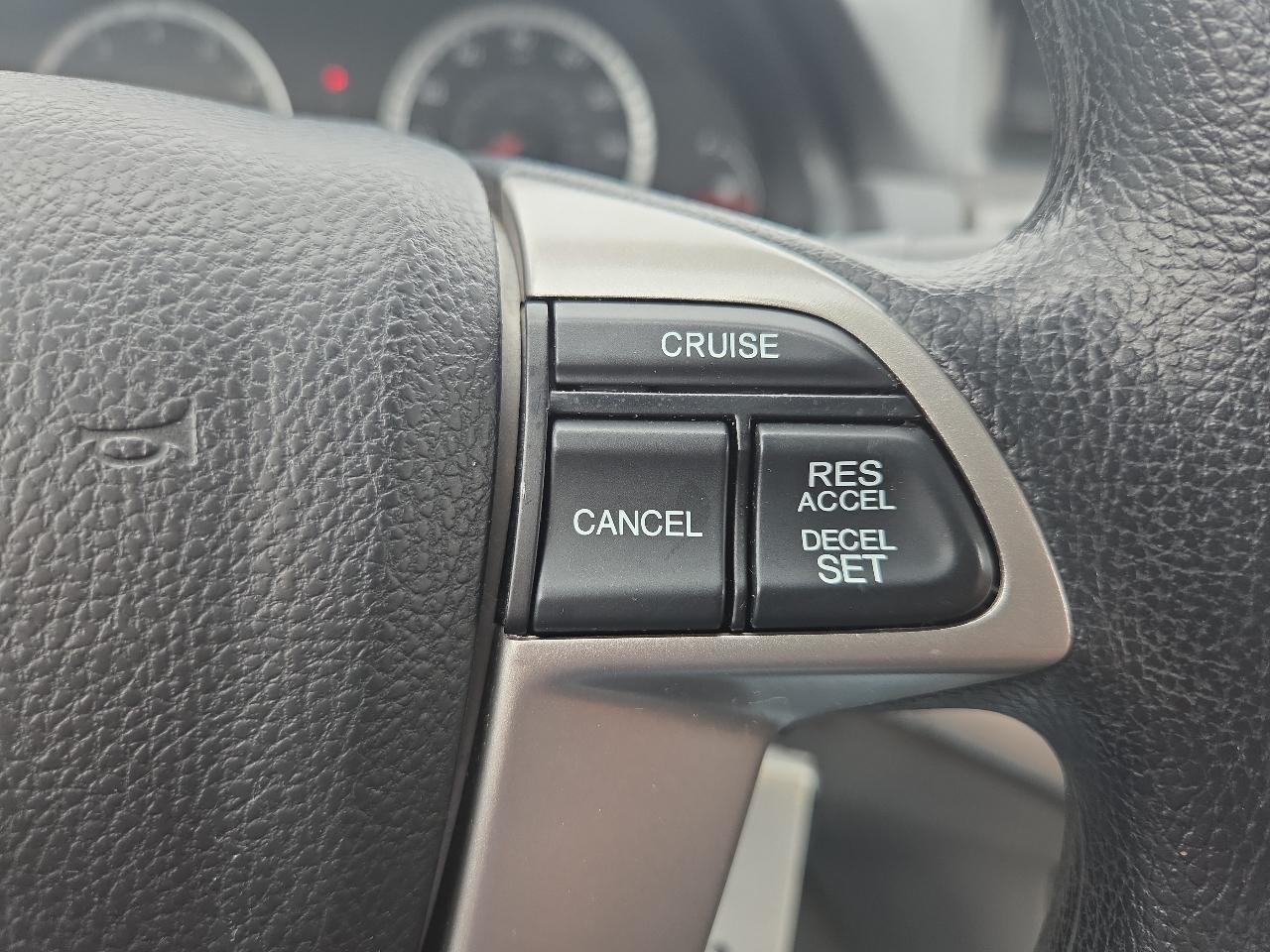 Honda Accord LX sedan AT 2012