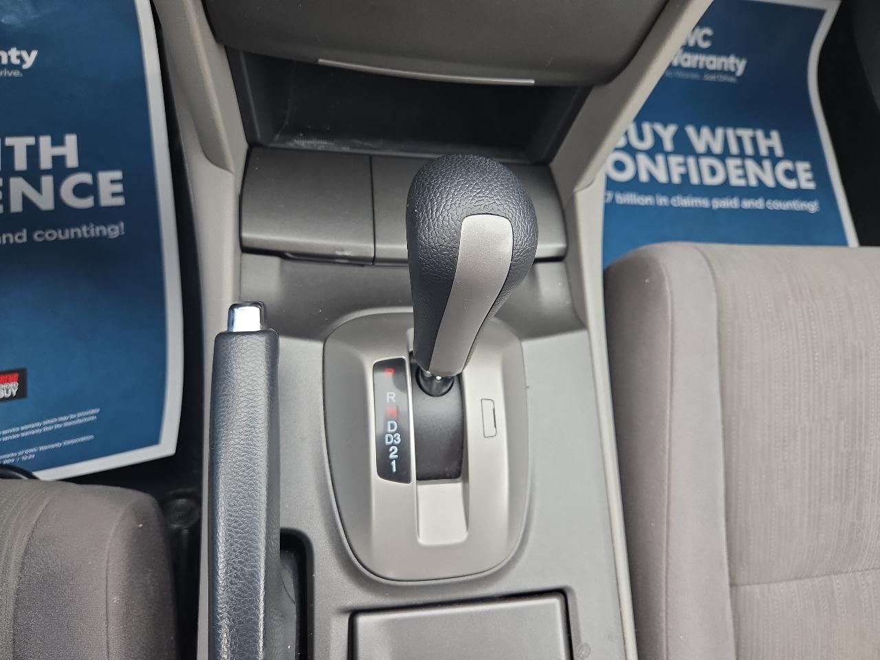 Honda Accord LX sedan AT 2012