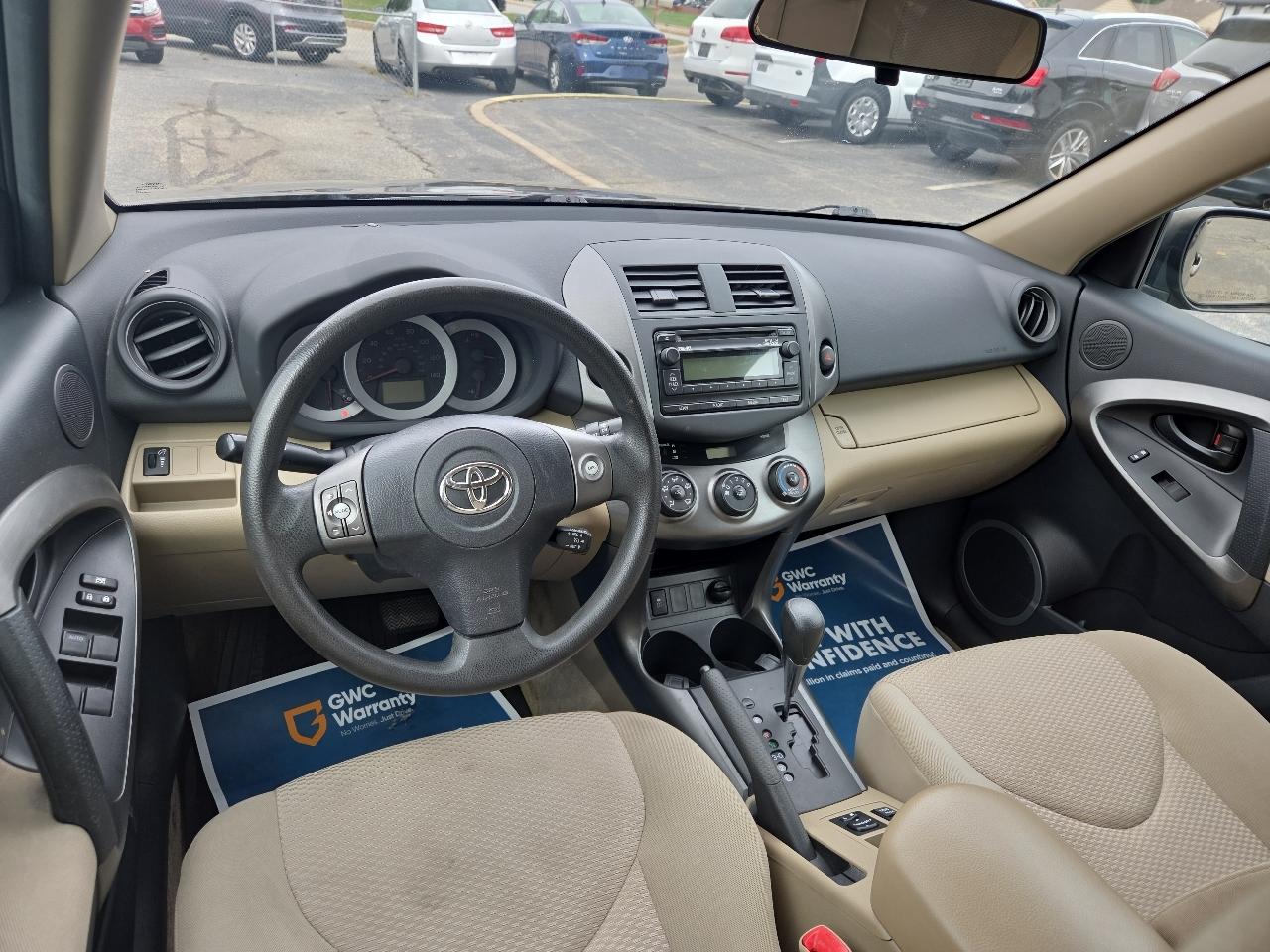 Toyota RAV4 Base I4 4WD 2012