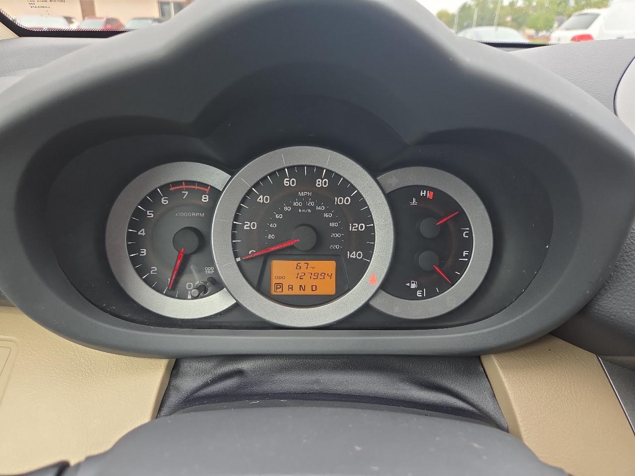 Toyota RAV4 Base I4 4WD 2012