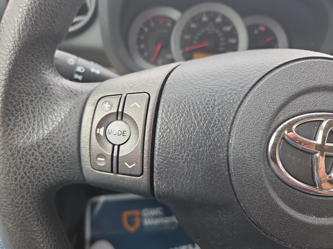 Toyota RAV4 Base I4 4WD 2012