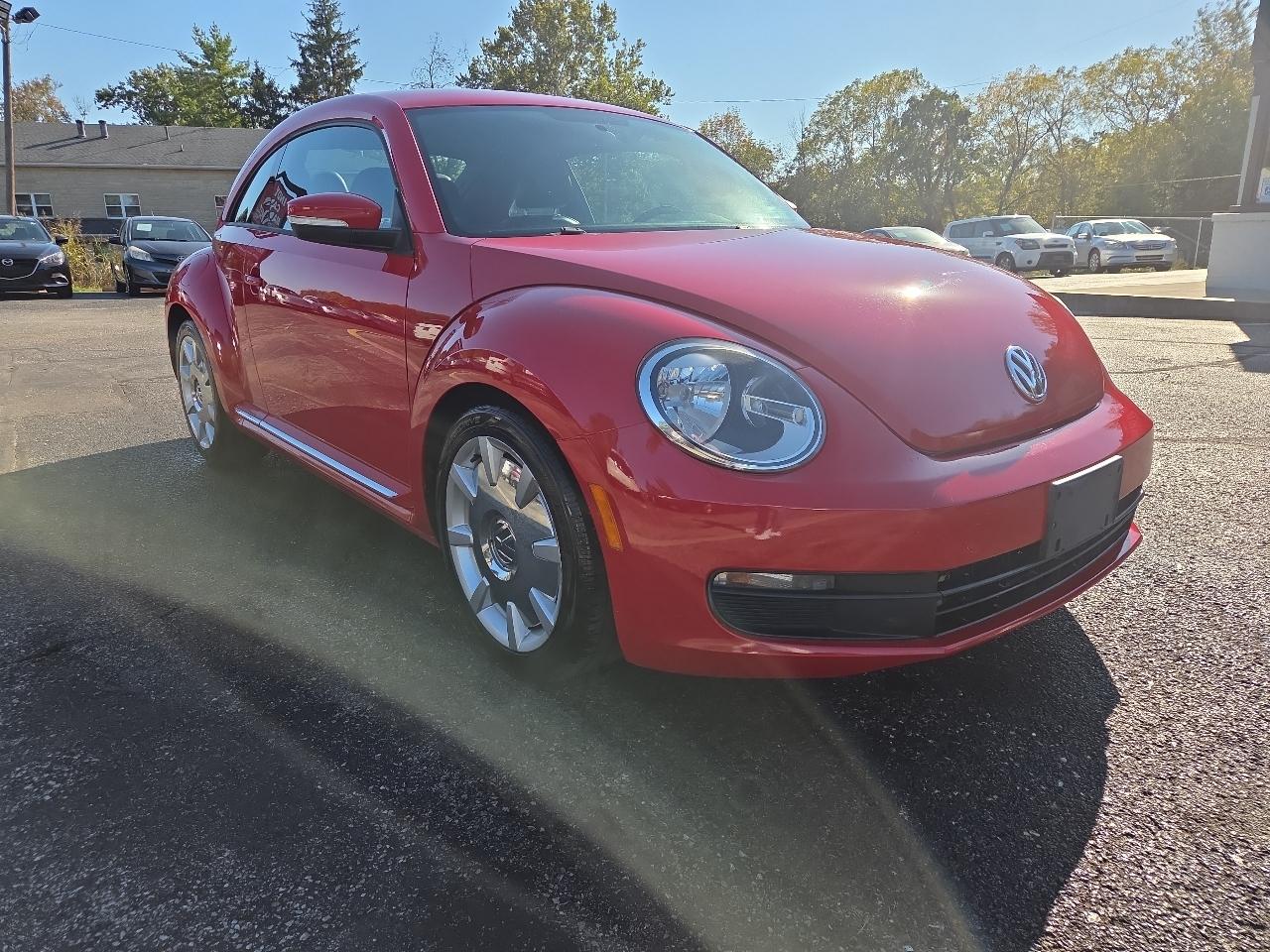 Volkswagen Beetle  2012