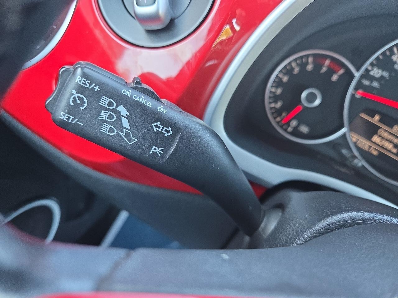 Volkswagen Beetle  2012
