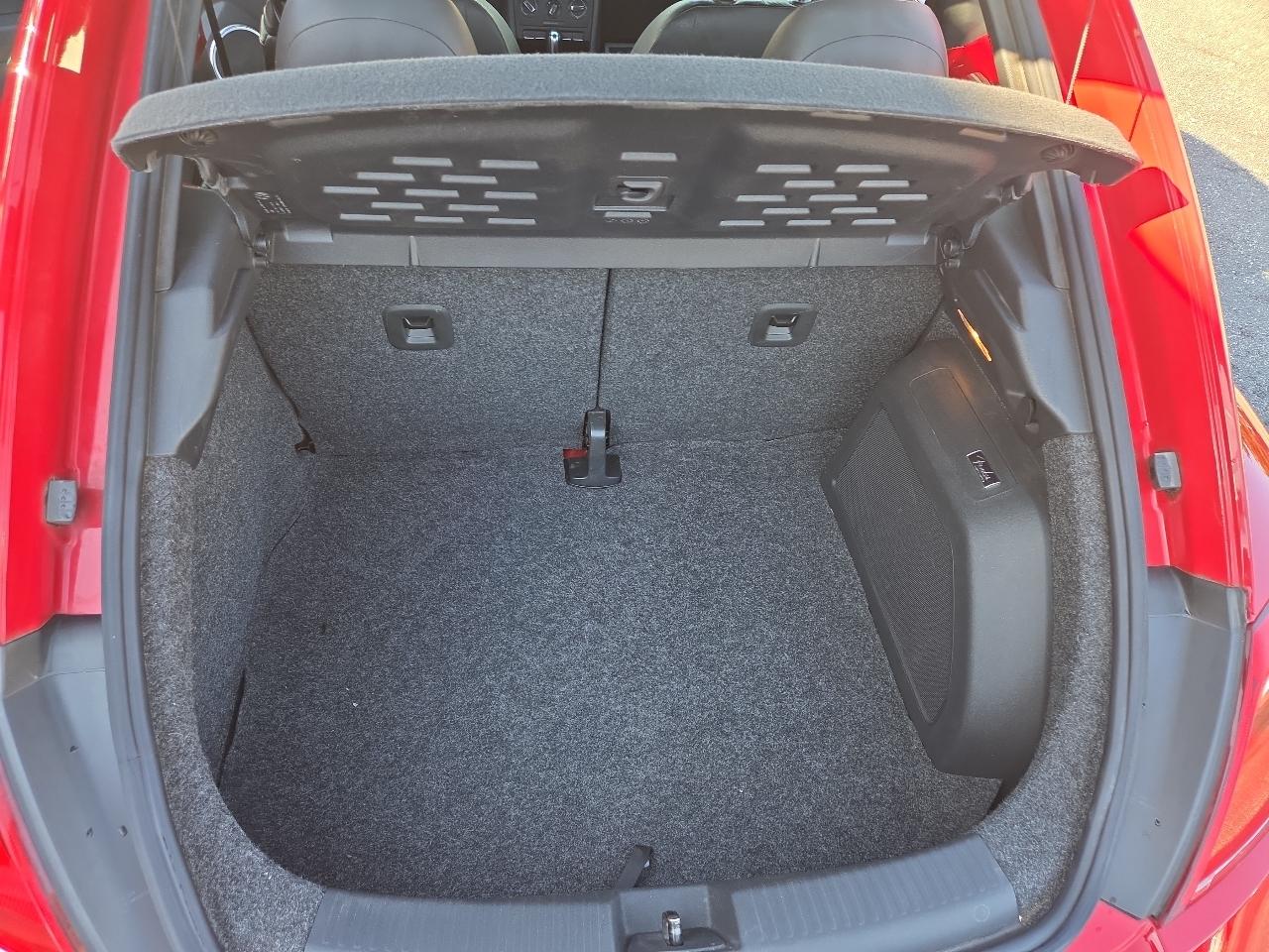 Volkswagen Beetle  2012