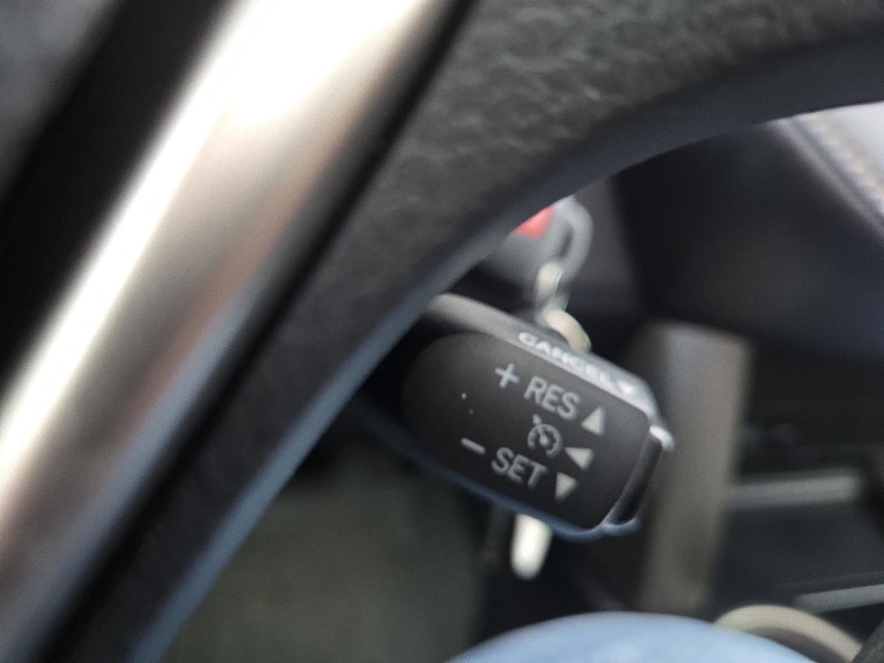 Toyota RAV4 XLE FWD 2014