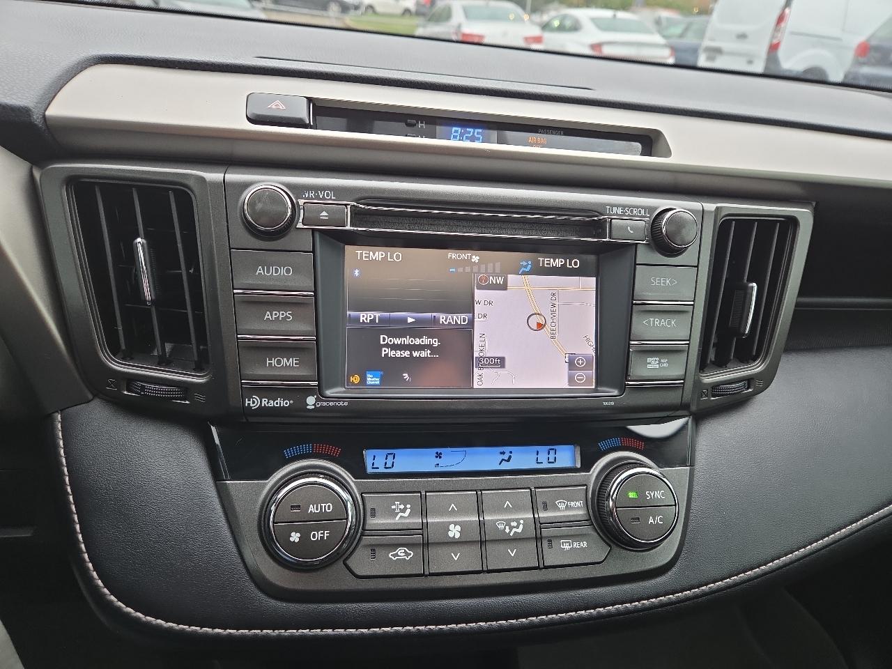 Toyota RAV4 XLE FWD 2014