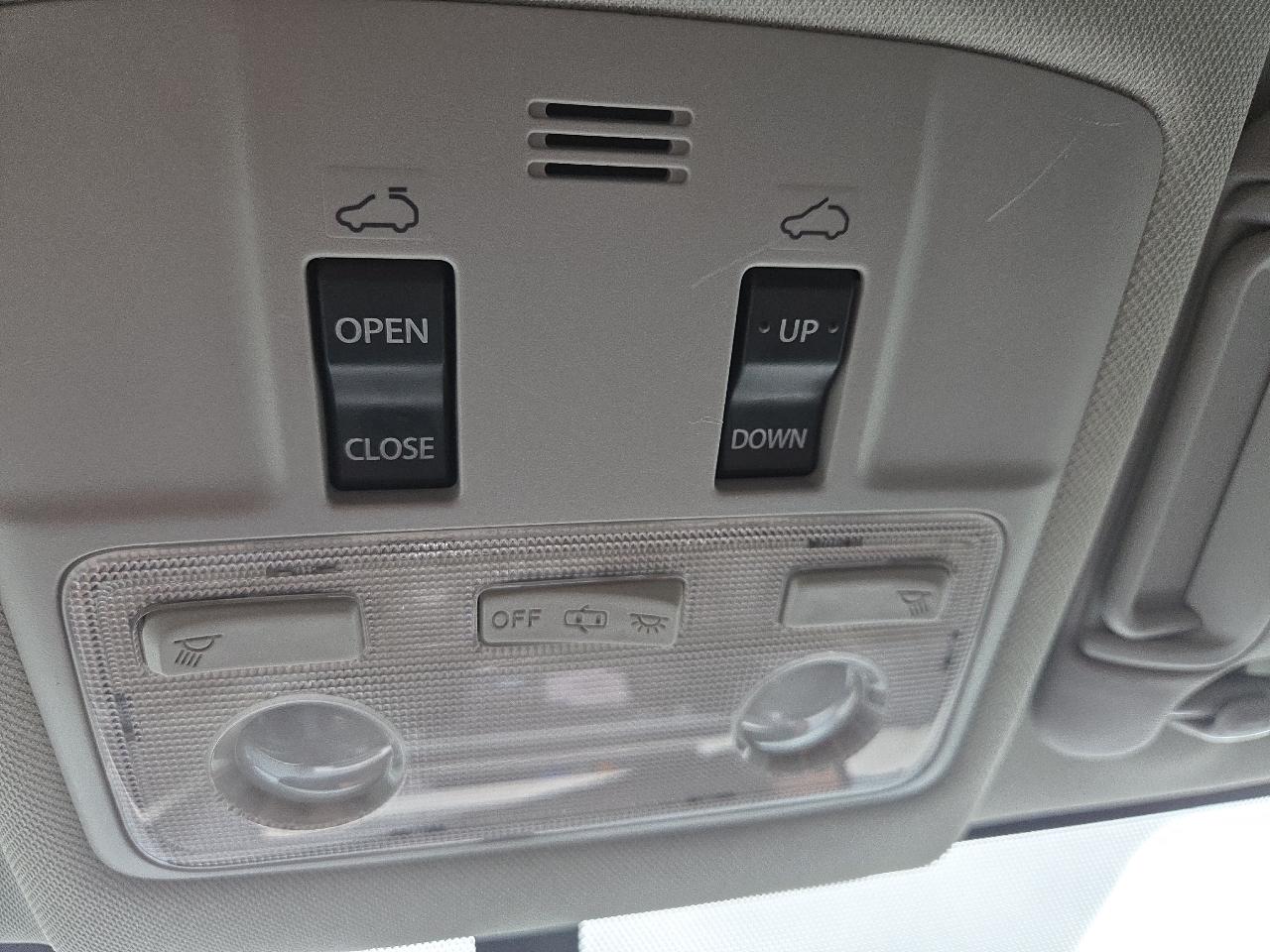 Toyota RAV4 XLE FWD 2014