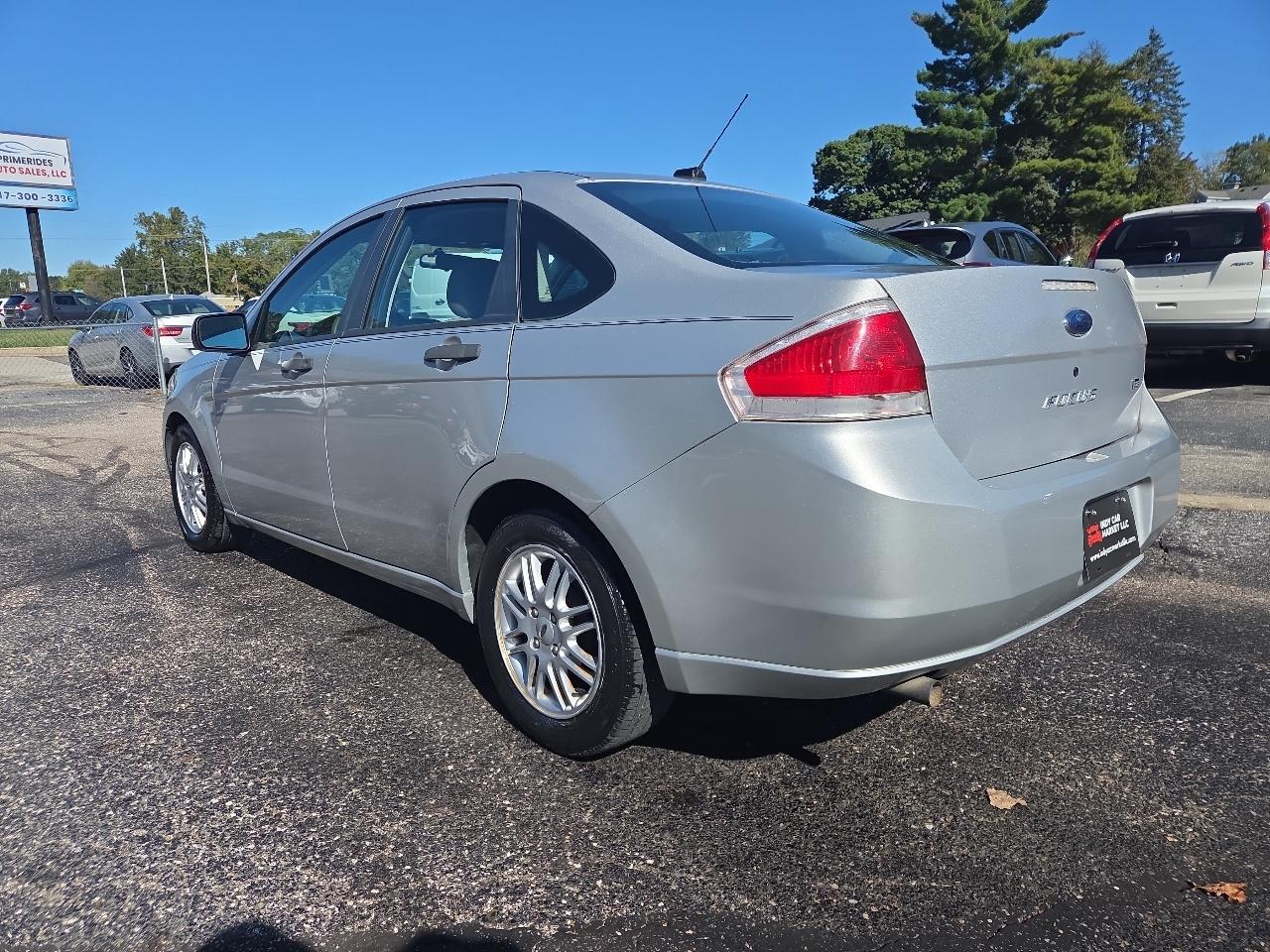 Ford Focus SE Sedan 2009