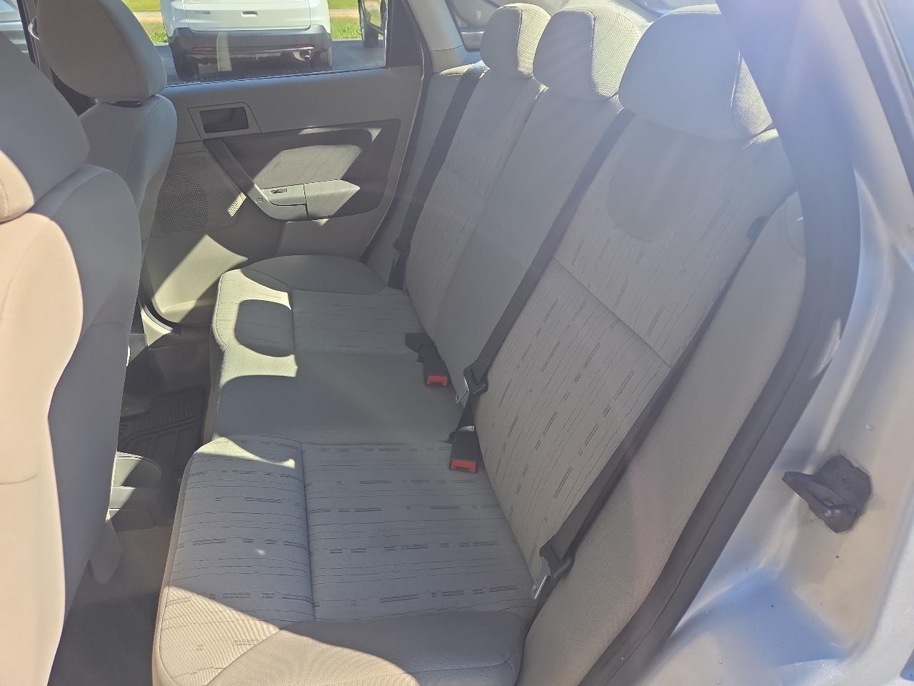 Ford Focus SE Sedan 2009