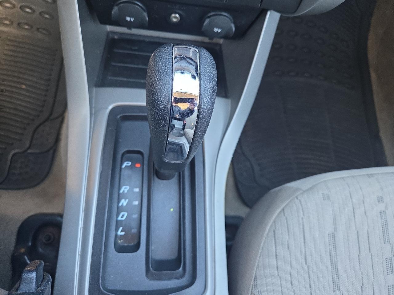 Ford Focus SE Sedan 2009