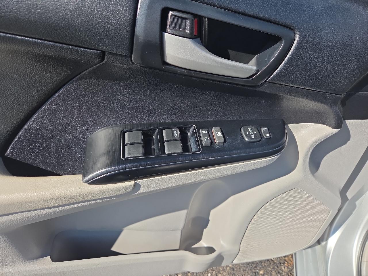 Toyota Camry LE 2014