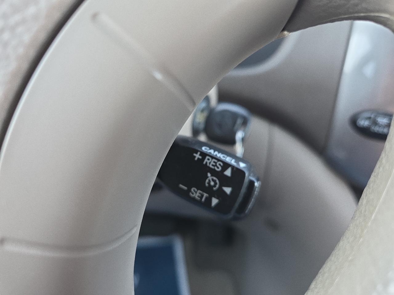 Toyota Sienna LE FWD 7-Passenger Seating 2008