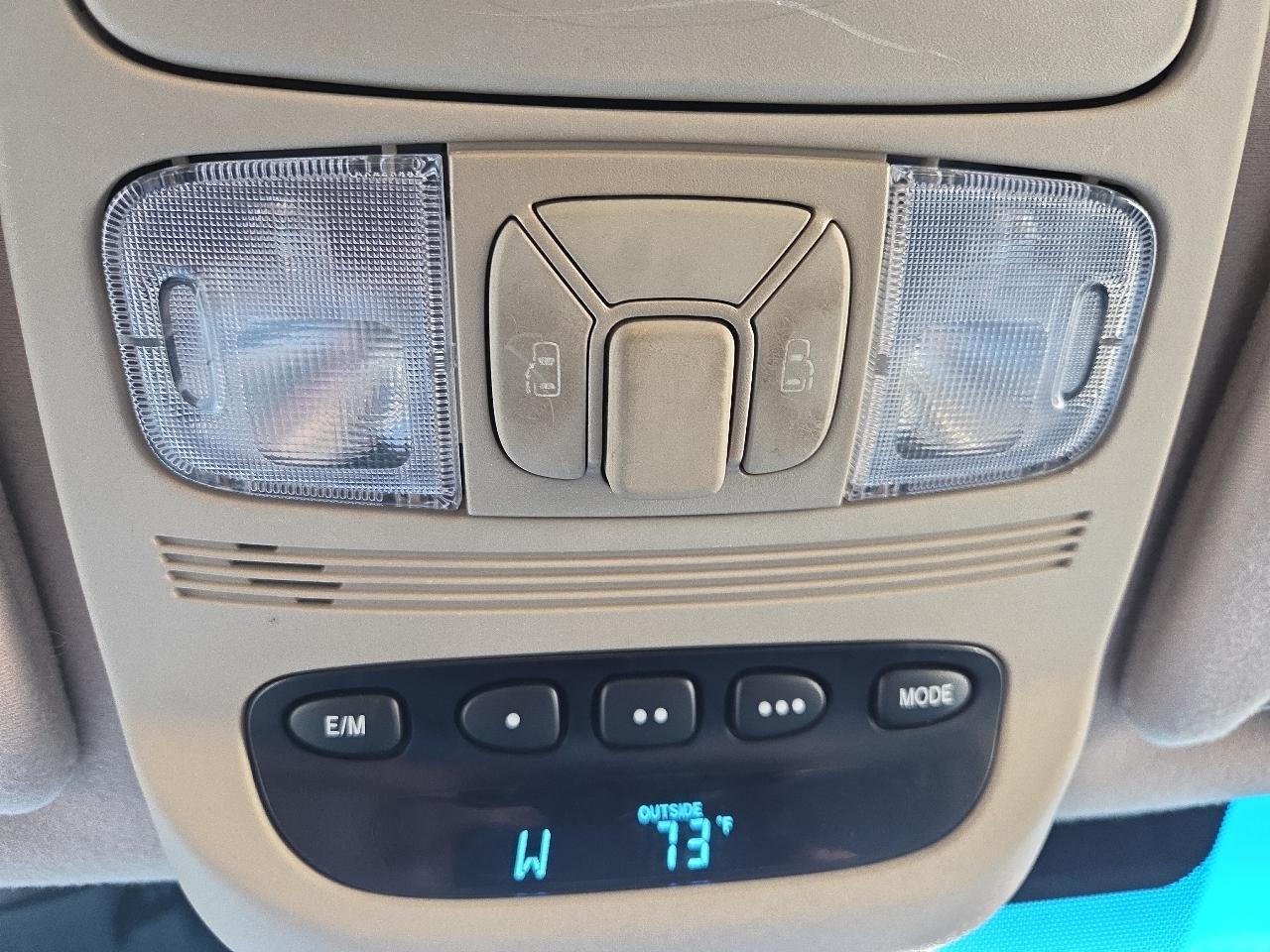 Toyota Sienna LE FWD 7-Passenger Seating 2008