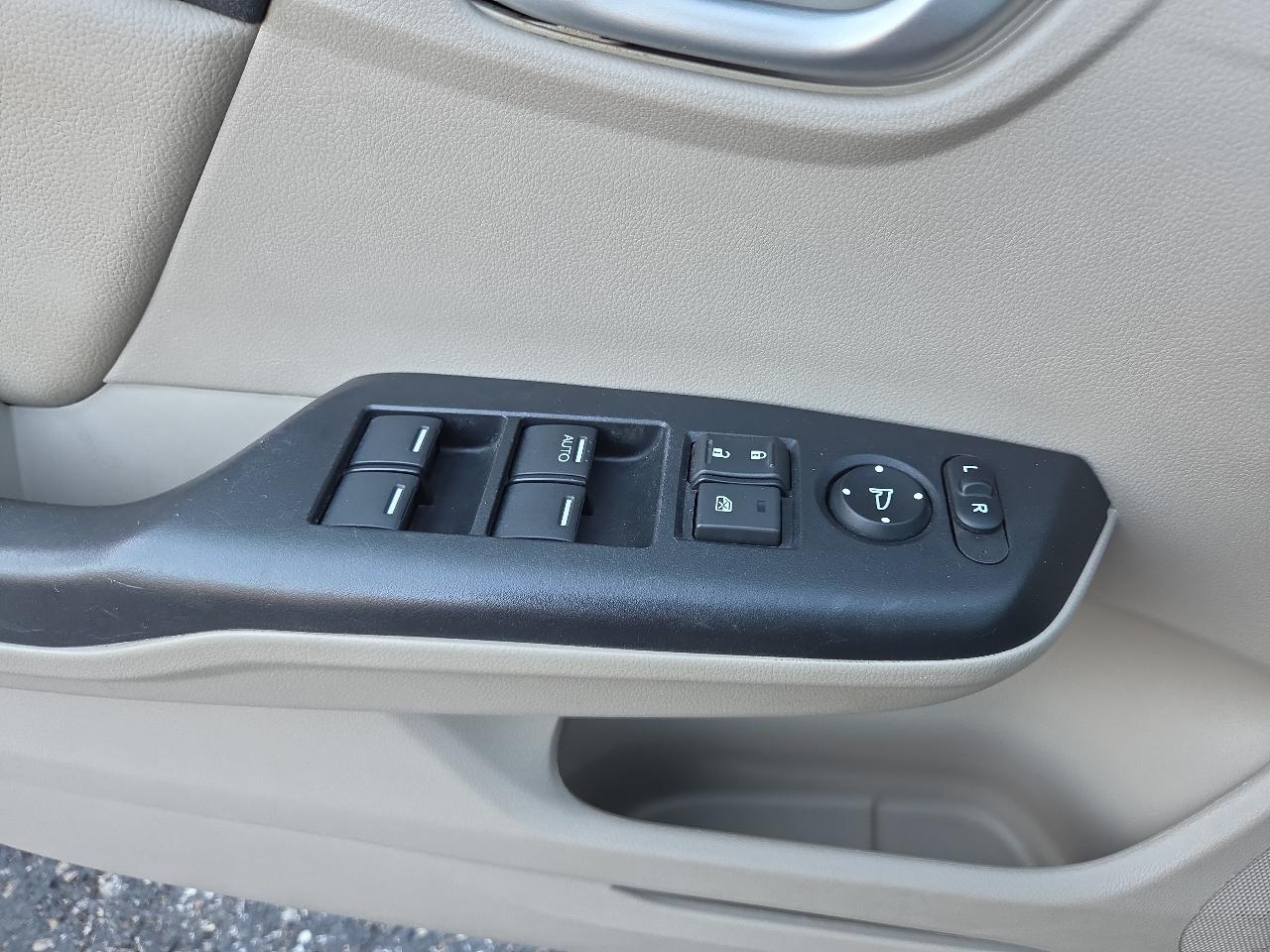Honda Civic EX-L Sedan 5-Speed AT 2012