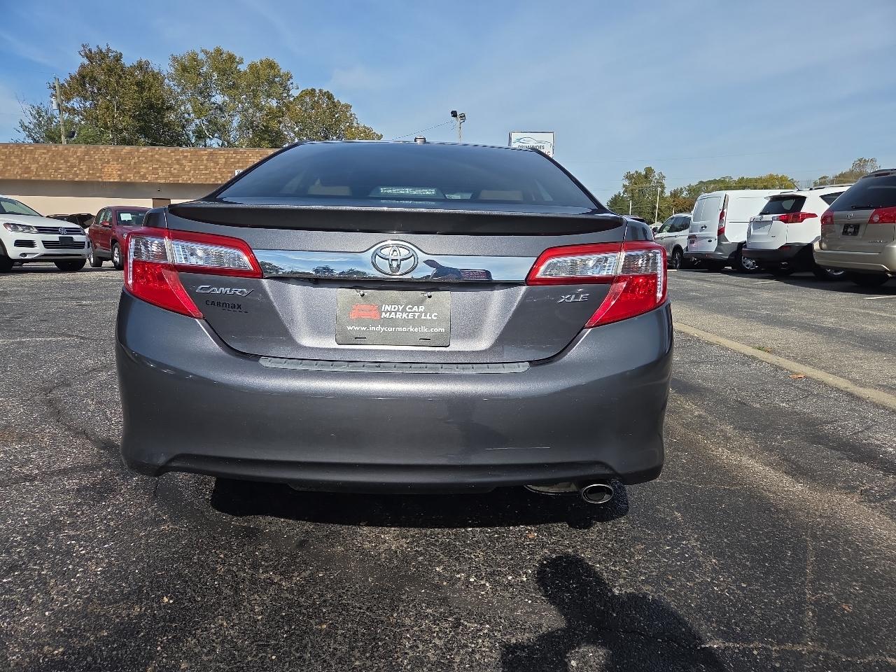 Toyota Camry XLE 2012