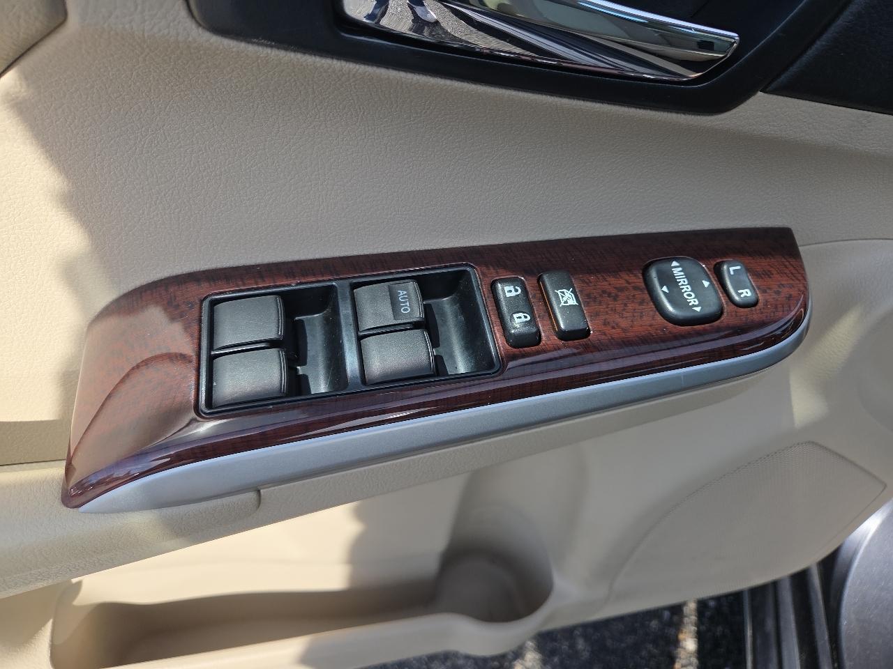 Toyota Camry XLE 2012
