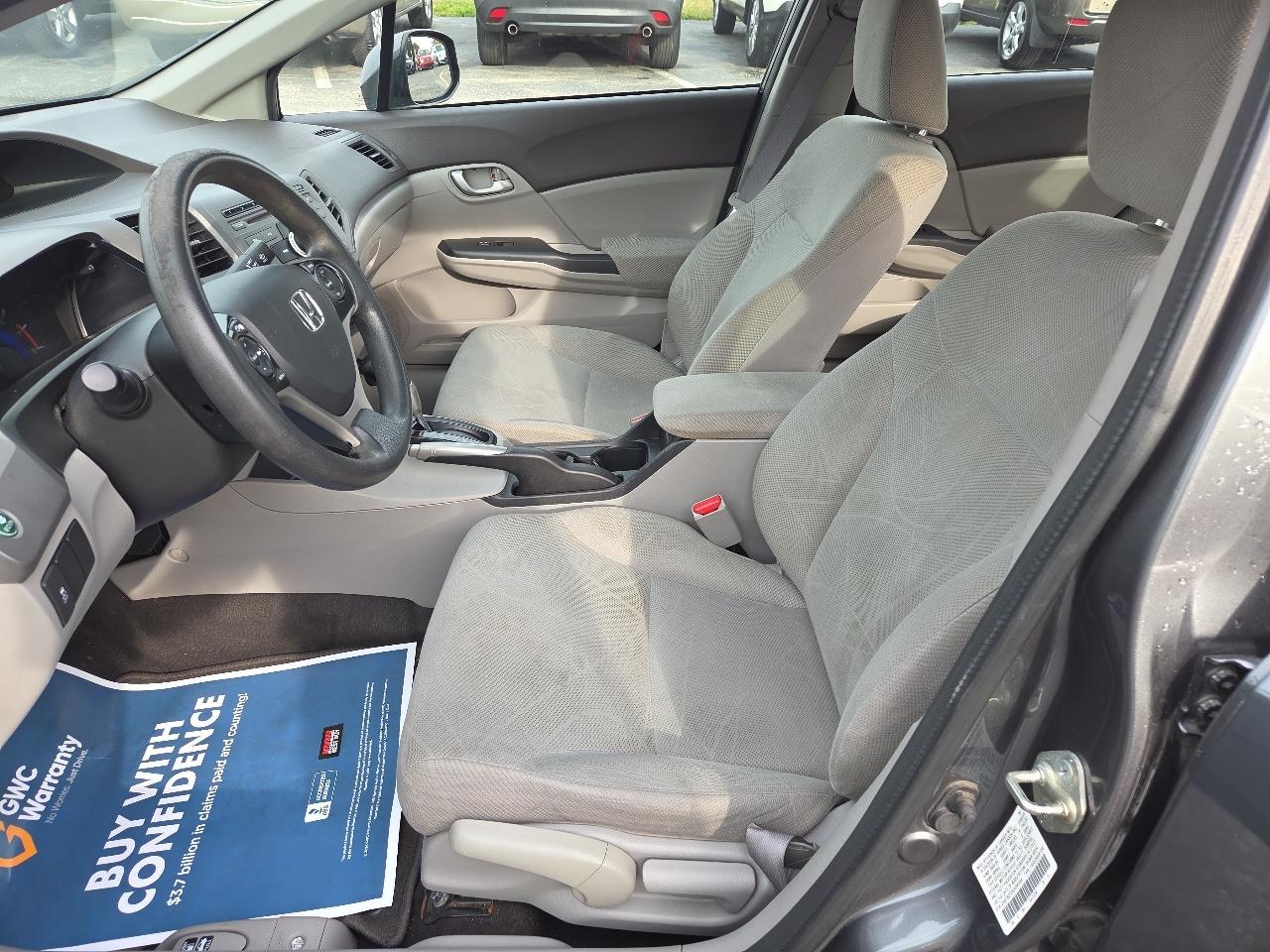 Honda Civic LX Sedan 5-Speed AT 2012