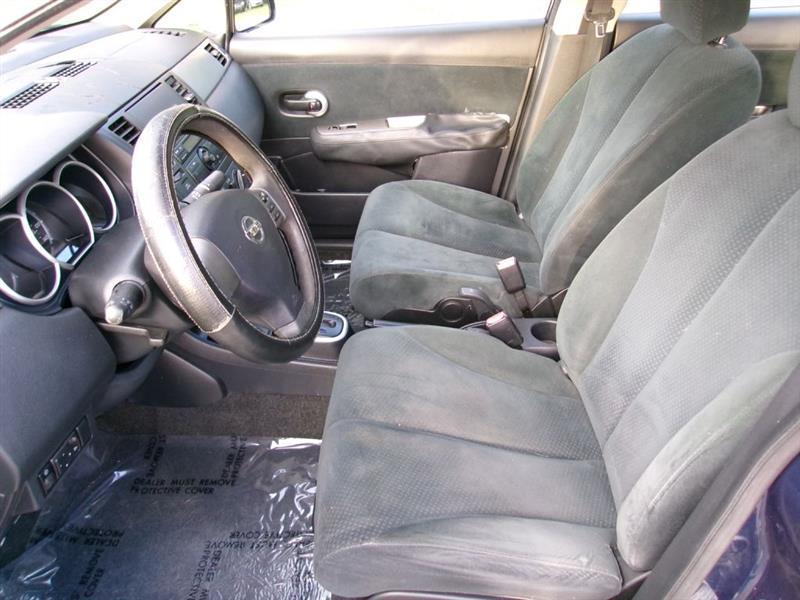2010 Nissan Versa S - Photo 7