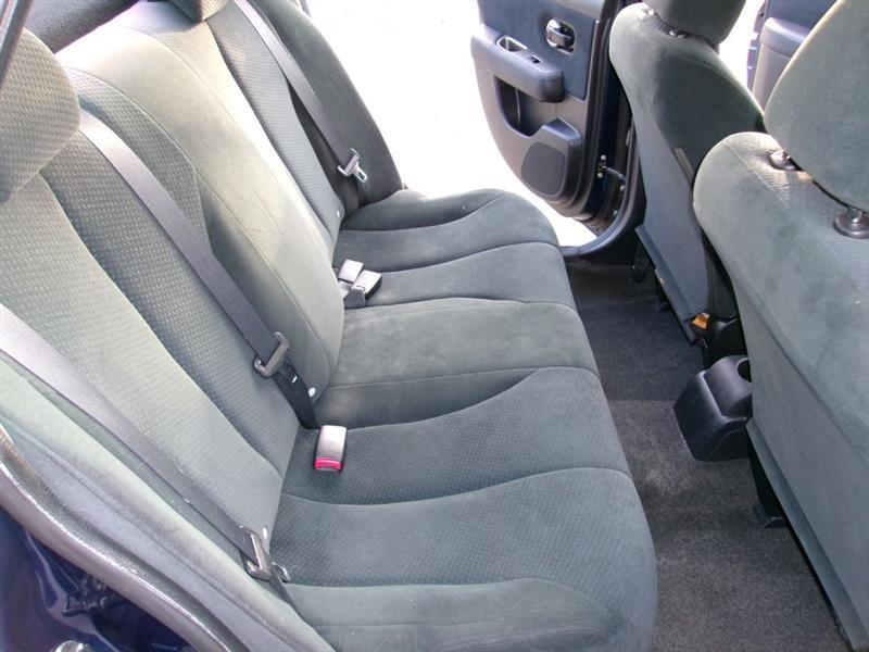 2010 Nissan Versa S - Photo 11