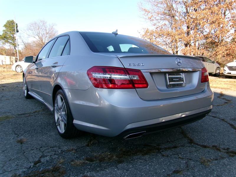Mercedes-Benz E-Class  2010