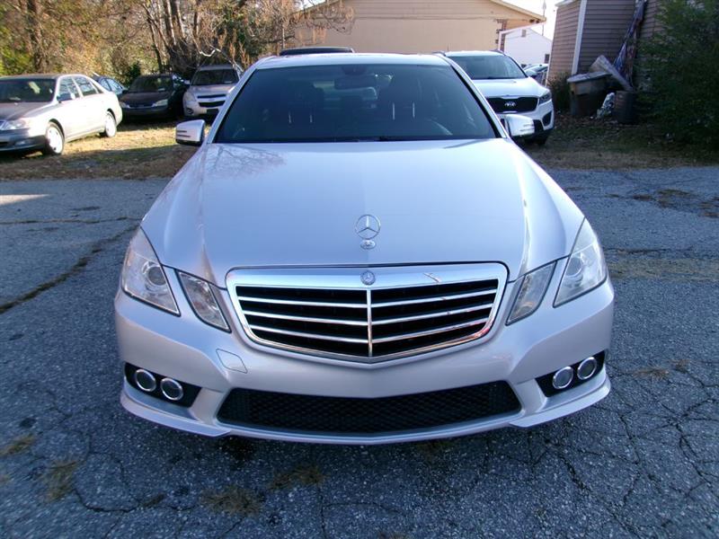Mercedes-Benz E-Class  2010