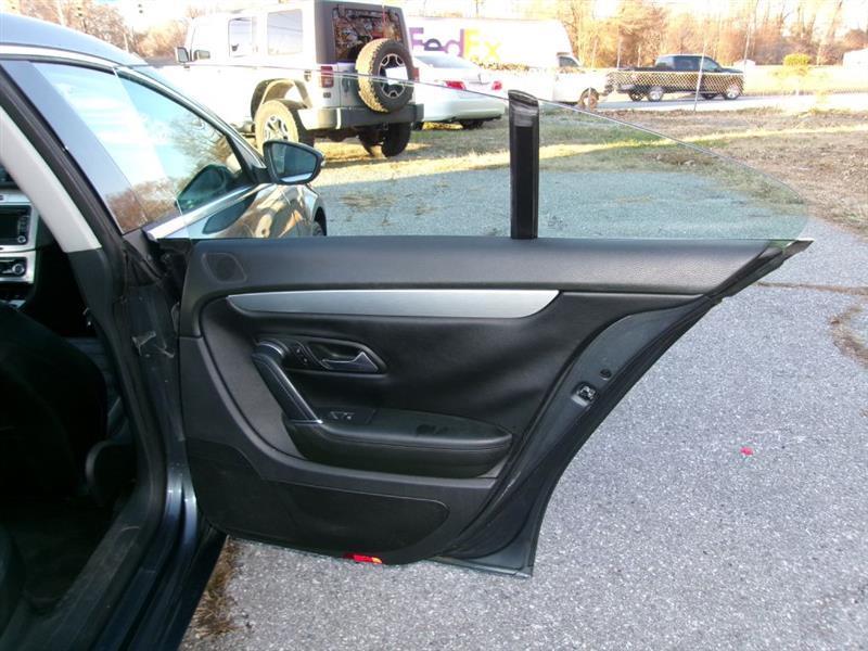 Volkswagen CC  2010