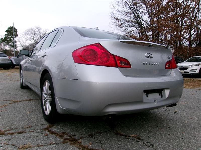 Infiniti G37  2009