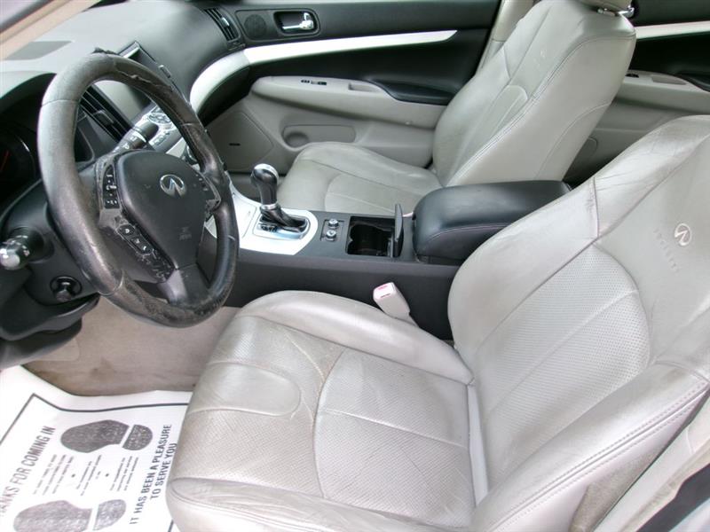 Infiniti G37  2009