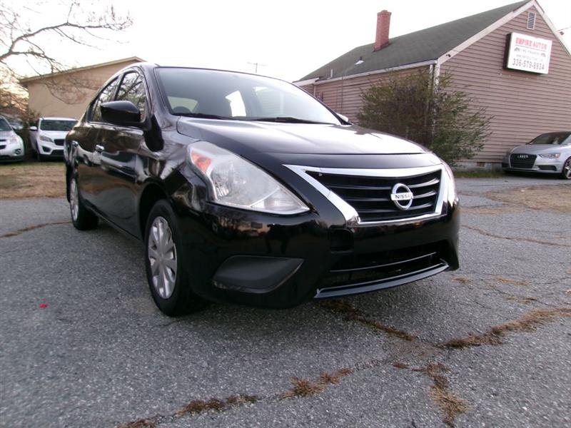 Nissan Versa  2016