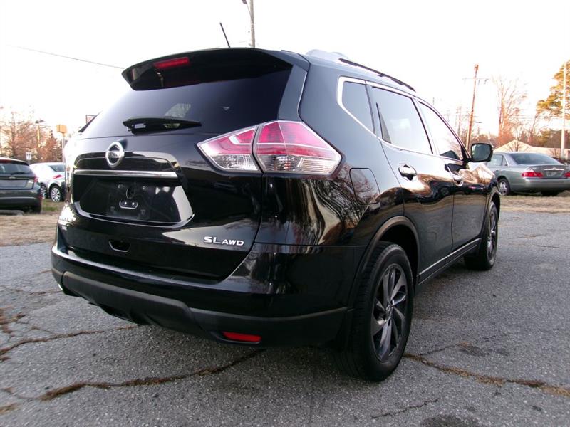 Nissan Rogue  2015