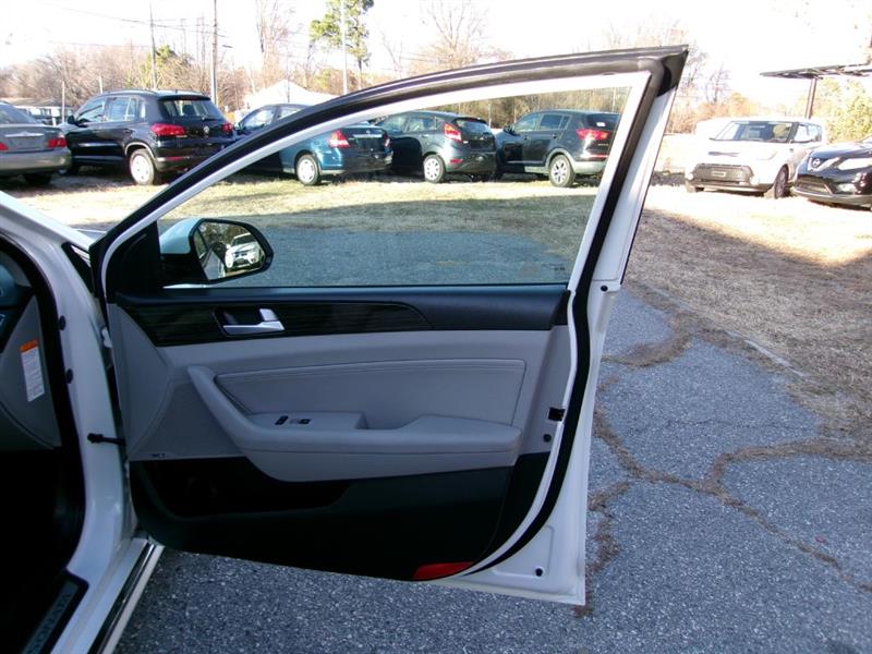 Hyundai Sonata Hybrid  2016