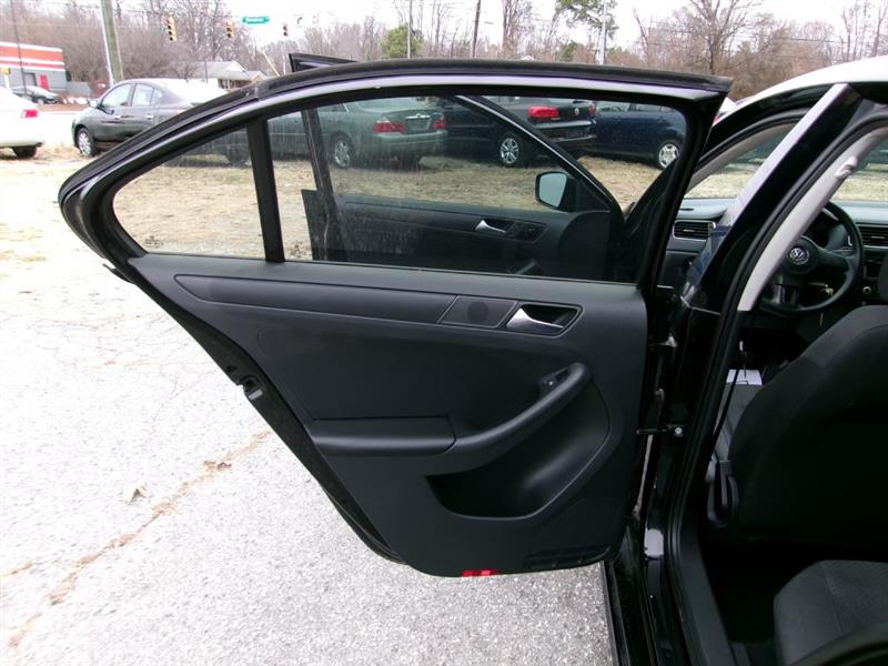 Volkswagen Jetta  2013