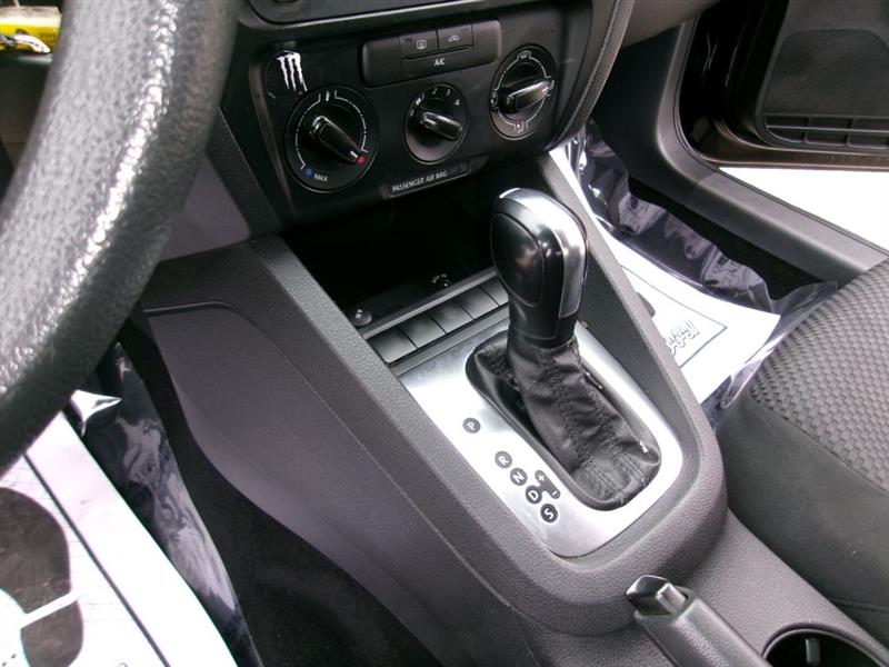 Volkswagen Jetta  2013