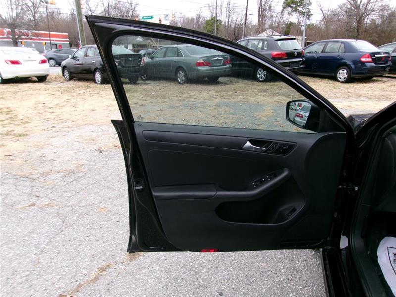 2013 Volkswagen Jetta Base - Photo 6