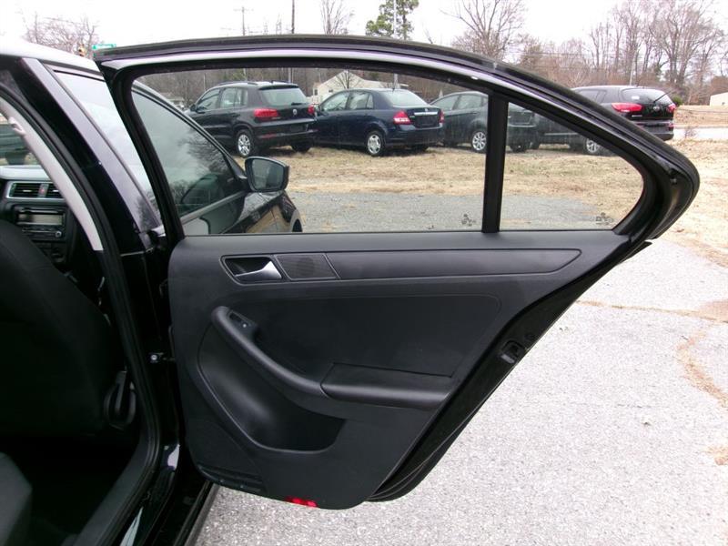 2013 Volkswagen Jetta Base - Photo 10